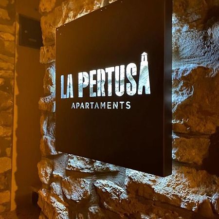 Apartaments La Pertusa 2O Corca  Bagian luar foto