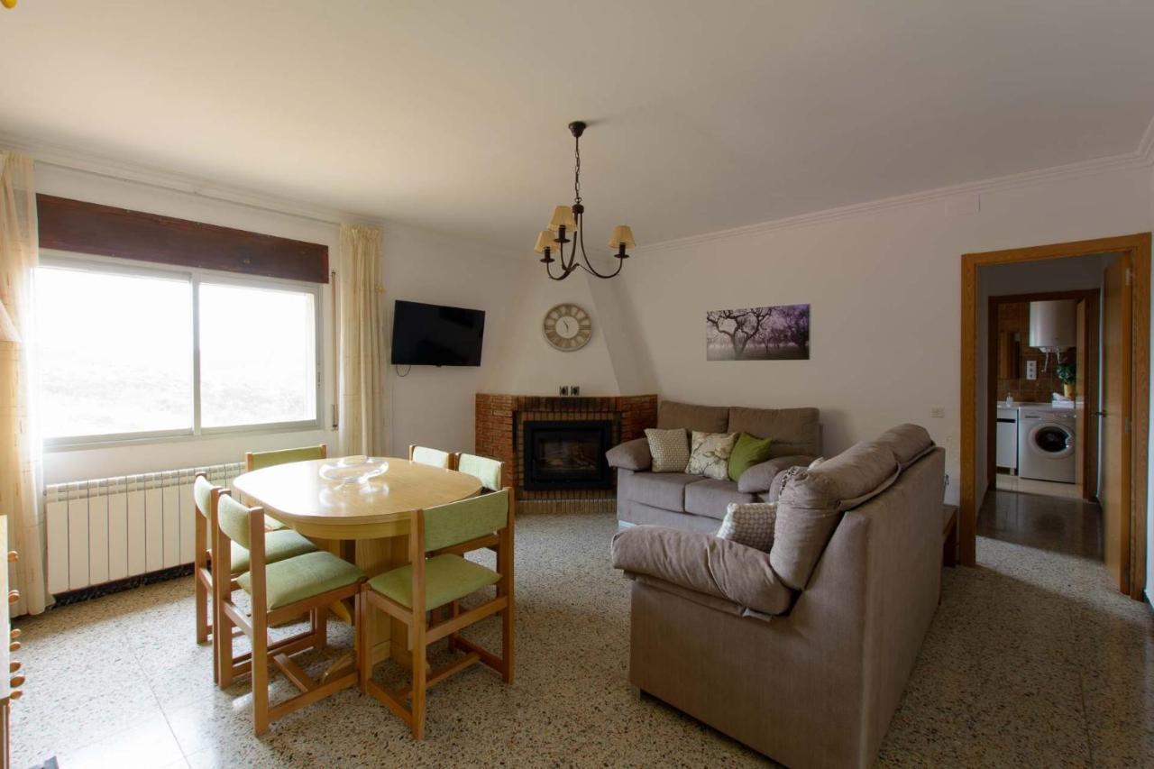 Apartaments La Pertusa 2O Corca  Bagian luar foto