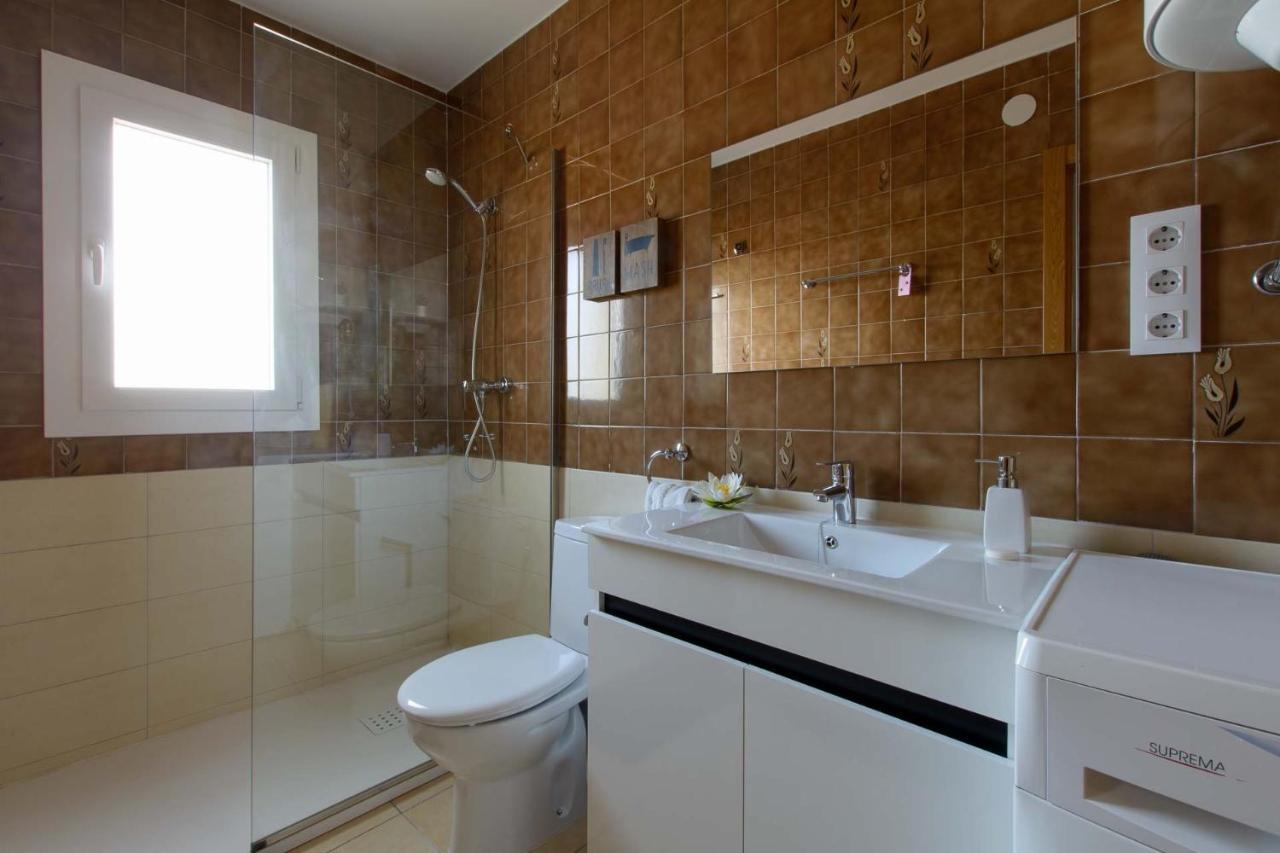 Apartaments La Pertusa 2O Corca  Bagian luar foto