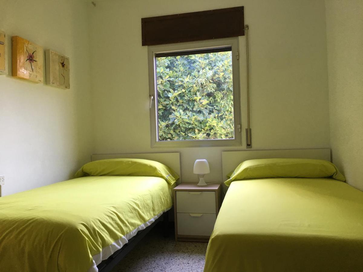 Apartaments La Pertusa 2O Corca  Bagian luar foto