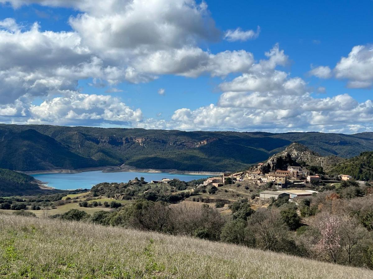 Apartaments La Pertusa 2O Corca  Bagian luar foto