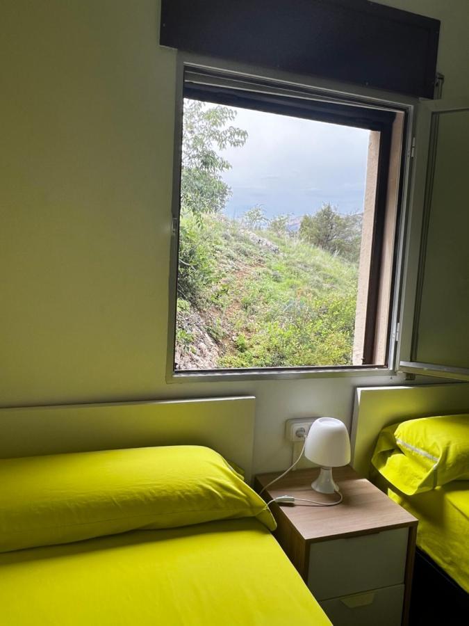 Apartaments La Pertusa 2O Corca  Bagian luar foto